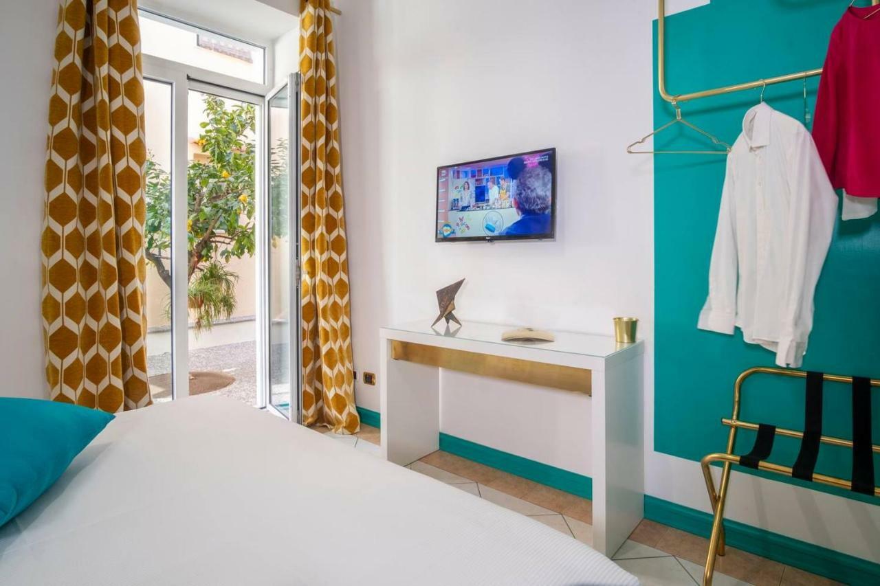 Maison M. - Luxury Apartment In Piazza Tasso ソレント エクステリア 写真